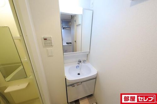 プレサンス上前津グレース0302の内装