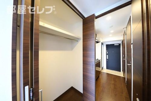 ブランシエスタ東別院0704の内装