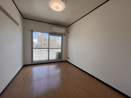 サンマンション茨木203の内装