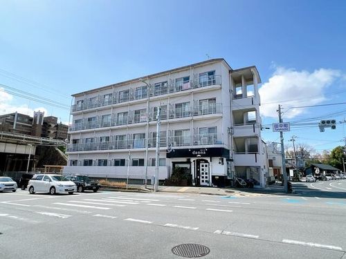 サンマンション茨木203の外観