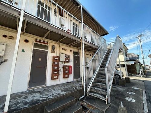 田中第1ハイツの玄関