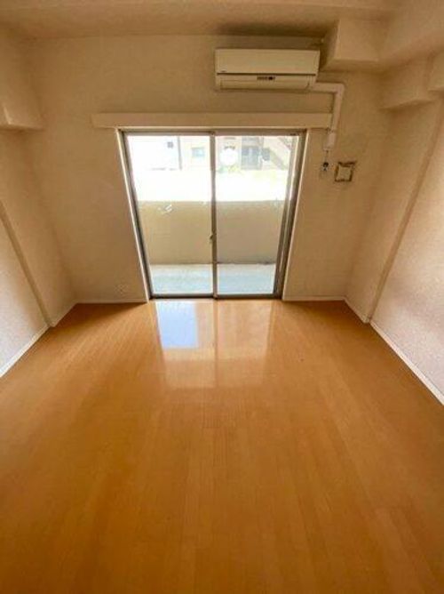 サヴォイ博多ブールバール1103の居間