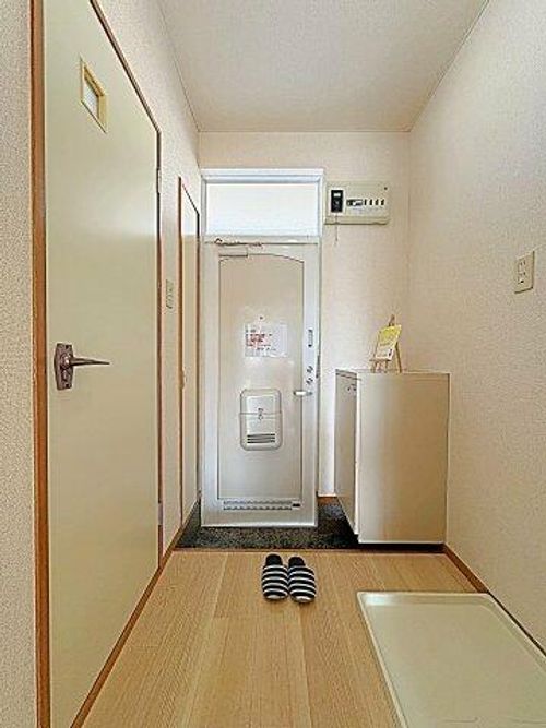 ヒルズmyの玄関