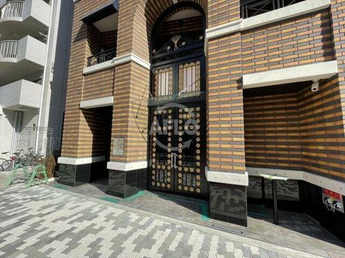 セイワパレス森ノ宮中央の玄関