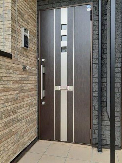 グランドソレイユ Dの玄関