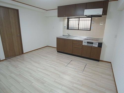 兵庫県神戸市兵庫区下三条町(マンション)の賃貸物件の居間