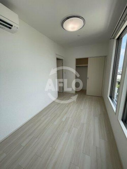 プレジオ長田の居間