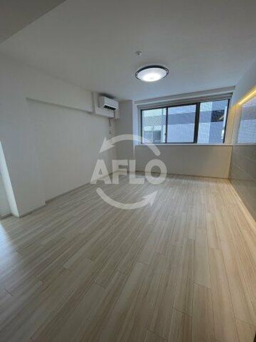 プレジオ長田の居間