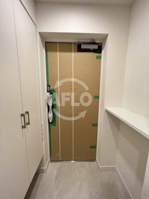 スプランディッド堀江の玄関