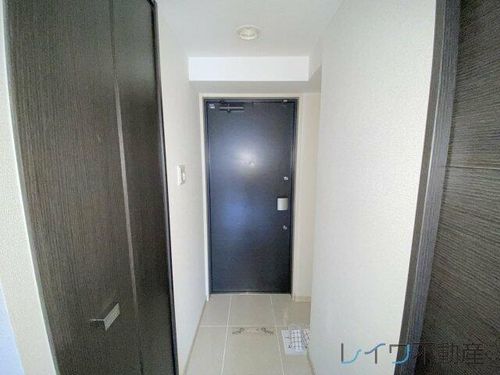 アーデン堺筋本町の玄関