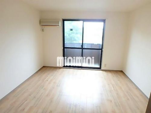 ラ・エスポワールの居間