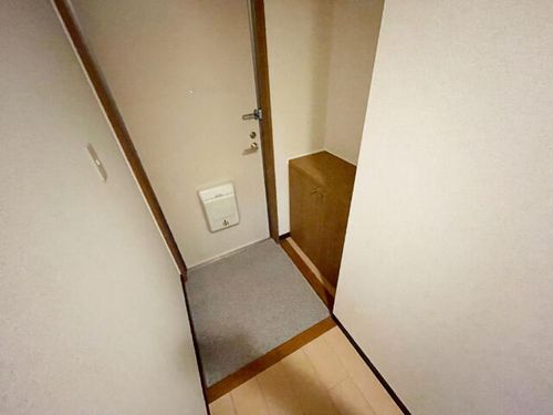 メゾンエクセルの玄関