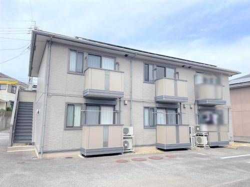 リビングタウン乙田C棟の外観