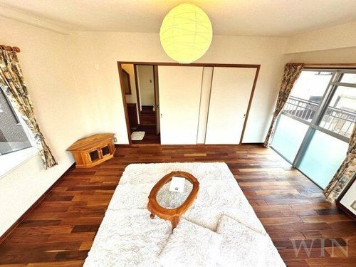 ユトリロ西松山の内装