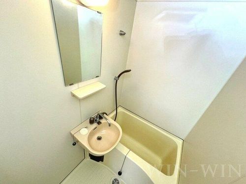 ユトリロ西松山の風呂