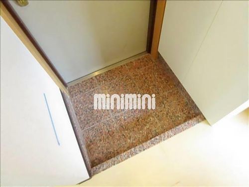 La Douceur伏見の玄関