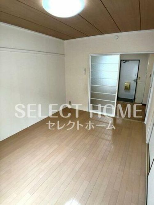 メゾン宝佳B203の居間