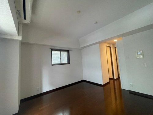 エイペックス名古屋鶴舞公園前の居間