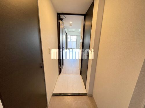 エステムコート名古屋新栄Ⅳネストの玄関