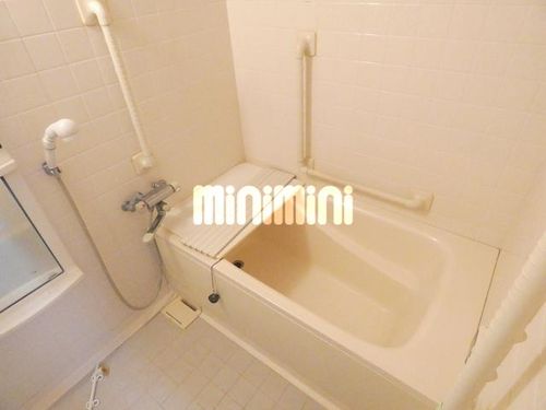 ミツイロイヤル大里駅前の風呂