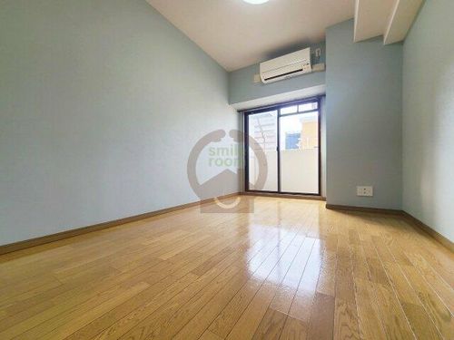 パラシオ南森町の居間