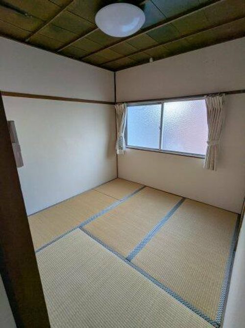 コーエイビル4Fの内装