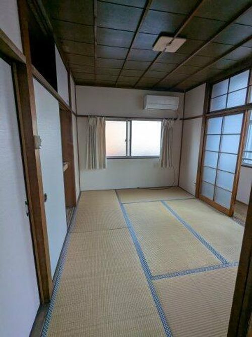 コーエイビル4Fの内装
