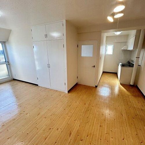 H.YamajiBuill407の内装