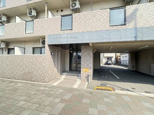 ヤマトマンション昭和橋の玄関