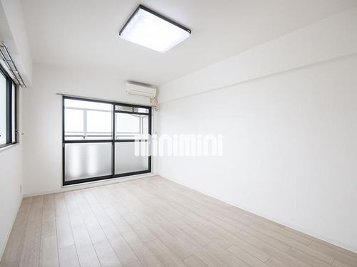 フォンティーヌ内田橋の居間