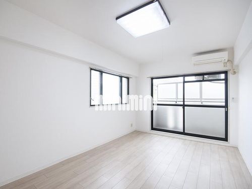 フォンティーヌ内田橋の居間