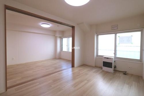 コーポアフロス303の居間