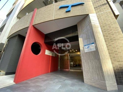 セレニテ梅田北の玄関