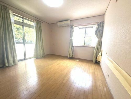 京都府京都市西京区御陵峰ケ堂町1丁目(一戸建)の賃貸物件の内装