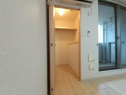 ecLoreの内装