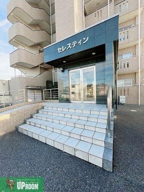 セレスティンの玄関