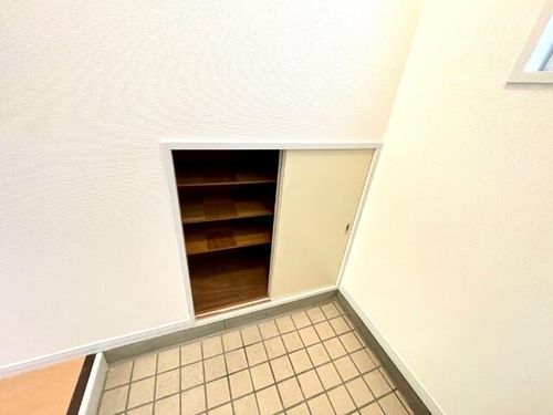 メゾンTアサイの玄関