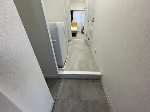 ザイテツマンションの玄関
