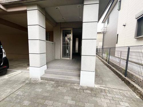 シェソワ21の玄関