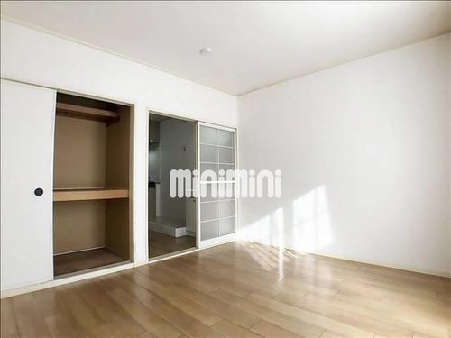 アーバンアオヤマの居間