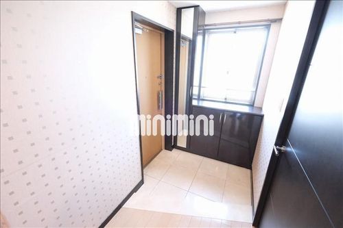 ロイヤルシティ豊橋の玄関