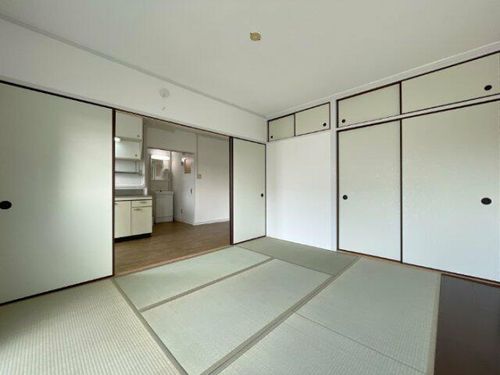 公社賃貸SMALIO 三原台C9-310の内装