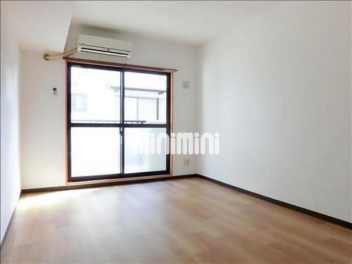 A・City二本木新町の居間