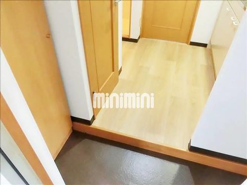 A・City二本木新町の玄関