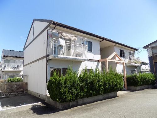 フレグランス桂 D棟の外観