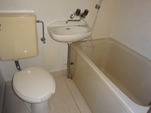 大岡ビルの風呂