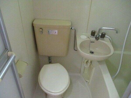 シティ丸和201の風呂