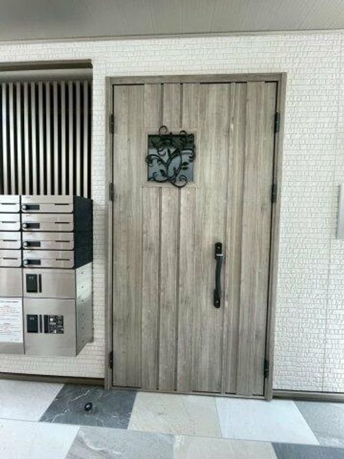大阪府東大阪市東山町(アパート)の賃貸物件203の玄関