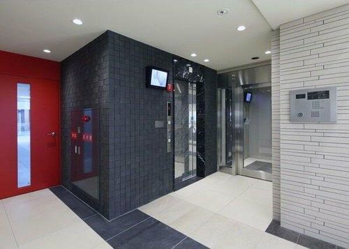 エステムプラザ梅田・中崎町IIIツインマークス サウスレジデンスの玄関