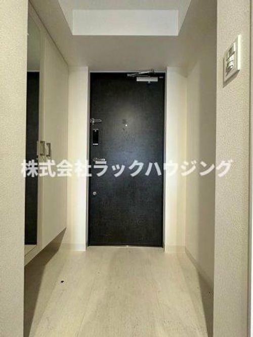 エスリードレジデンス梅田グランゲートの玄関